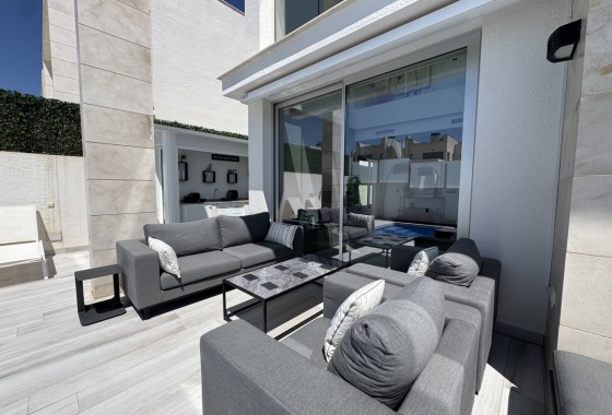 Revente - Villa - Orihuela Costa - Lomas de Cabo Roig