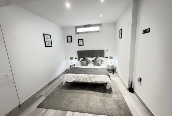 Revente - Villa - Orihuela Costa - Lomas de Cabo Roig