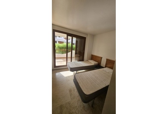 Resale - Apartment - Punta Prima - La Entrada