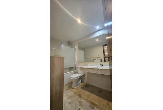 Resale - Apartment - Punta Prima - La Entrada