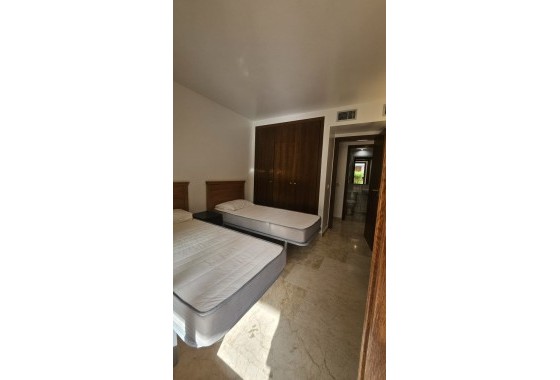 Resale - Apartment - Punta Prima - La Entrada