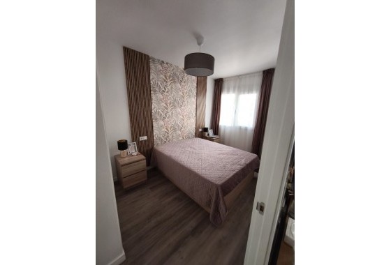 Resale - Apartment - Torrevieja - Torrevieja Centro