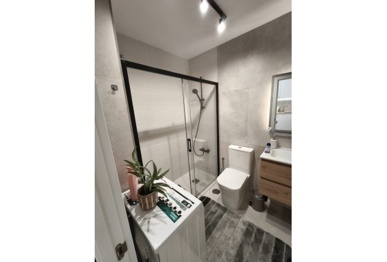 Resale - Apartment - Torrevieja - Torrevieja Centro