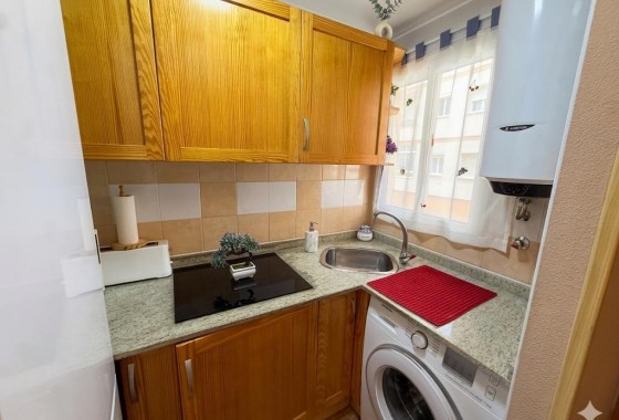 Resale - Apartment - Torrevieja - Centro