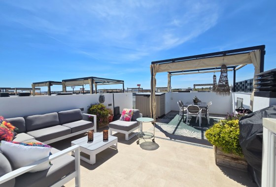 Segunda Mano - Townhouse * - Ciudad Quesada * - Doña Pepa *