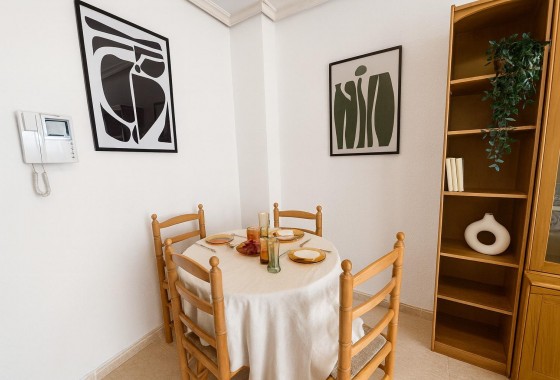 Resale - Apartment - Torrevieja - Parque las naciones