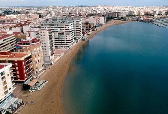 Resale - Apartment - Torrevieja - Parque las naciones
