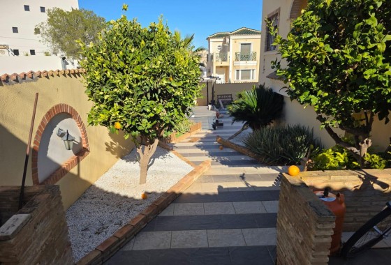 Revente - Villa - Orihuela Costa - Villamartín-Las Filipinas