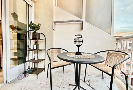 Revente - Appartement - Torrevieja - La Mata pueblo