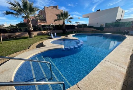 Revente - Maison mitoyenne - Los Montesinos - Costa Blanca