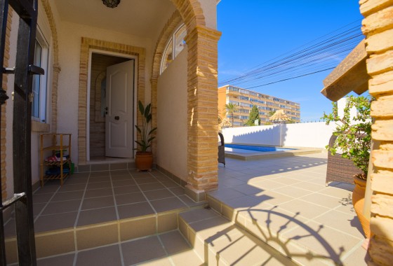 Segunda Mano - Chalet - Torrevieja