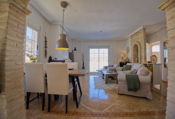 Segunda Mano - Chalet - Torrevieja