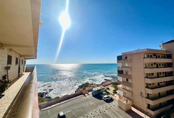 Resale - Apartment - Torrevieja - Cabo cervera