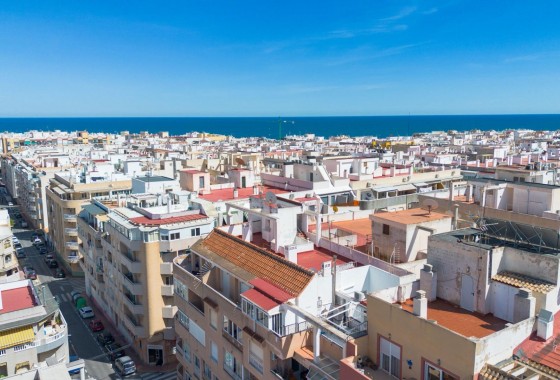 Resale - Apartment - Torrevieja - Playa del cura