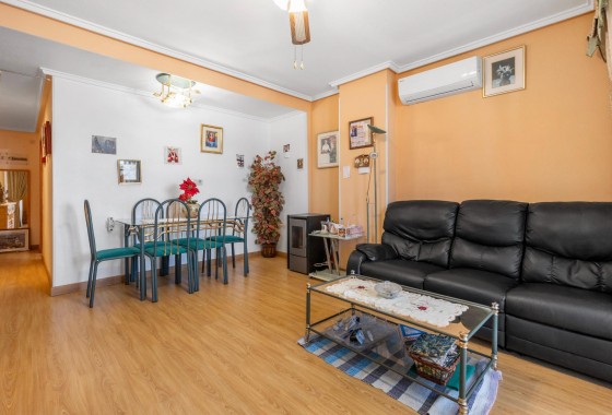 Resale - Apartment - Torrevieja - Playa del cura