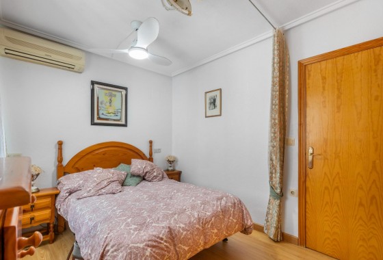 Resale - Apartment - Torrevieja - Playa del cura