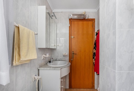 Resale - Apartment - Torrevieja - Playa del cura