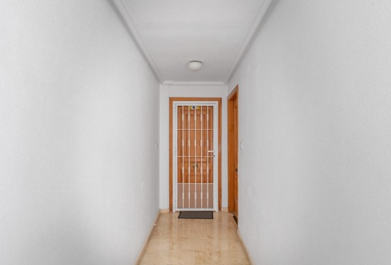 Resale - Apartment - Torrevieja - Playa del cura