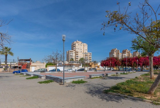 Resale - Apartment - Torrevieja - Nueva Torrevieja