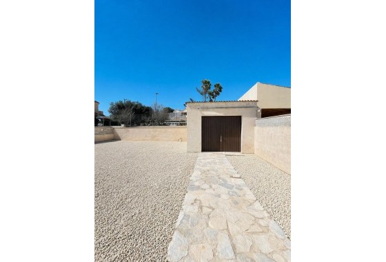 Revente - Villa - Torrevieja - Aguas nuevas 1