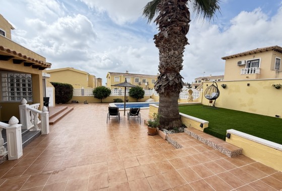 Revente - Villa - Villamartin