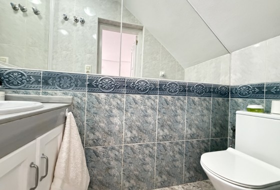 Resale - Townhouse - Villamartin