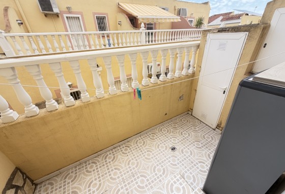 Resale - Townhouse - Villamartin