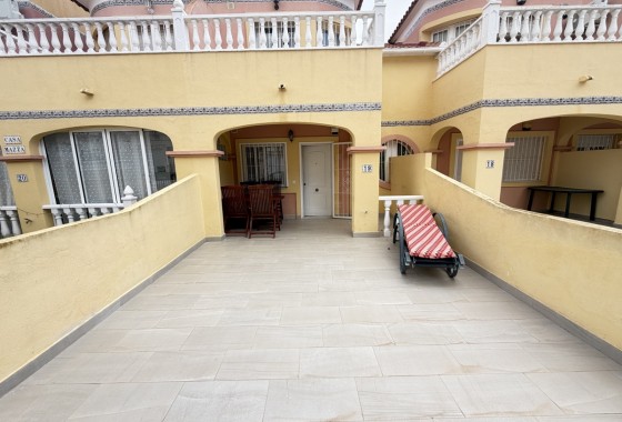 Resale - Townhouse - Villamartin