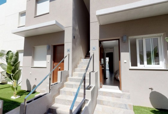 Revente - Appartement - Torrevieja - Aguas nuevas 1