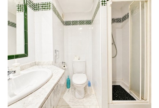 Resale - Apartment - Torrevieja - Playa de los Locos