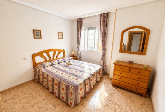 Resale - Apartment - Torrevieja - Estacion de autobuses
