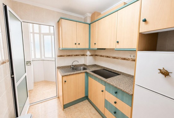 Resale - Apartment - Torrevieja - Estacion de autobuses