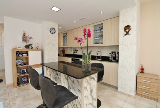 Resale - Detached Villa - Villamartin