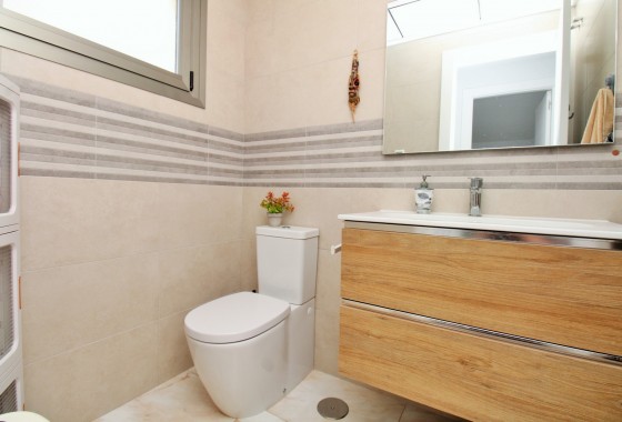 Resale - Detached Villa - Villamartin
