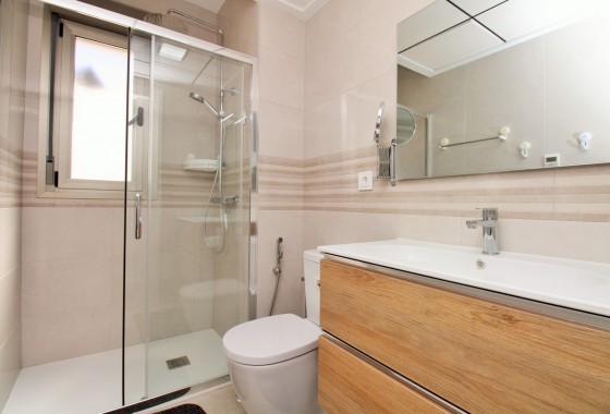 Resale - Detached Villa - Villamartin