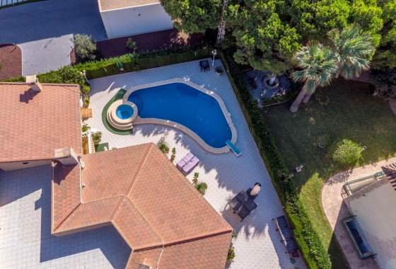 Revente - Villa - Orihuela Costa - MUY CERCA DE LA PLAYA