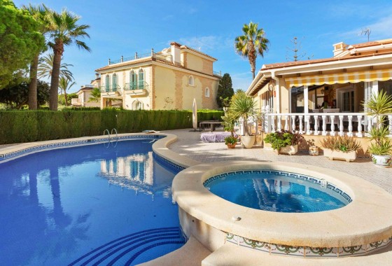 Revente - Villa - Orihuela Costa - MUY CERCA DE LA PLAYA