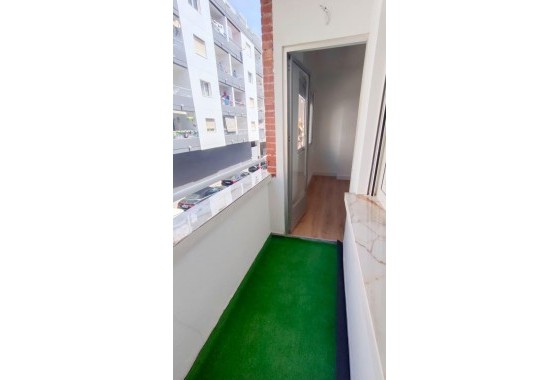 Resale - Apartment - Torrevieja - Centro