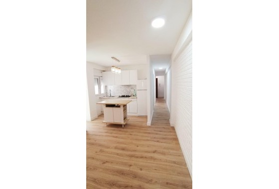 Resale - Apartment - Torrevieja - Centro