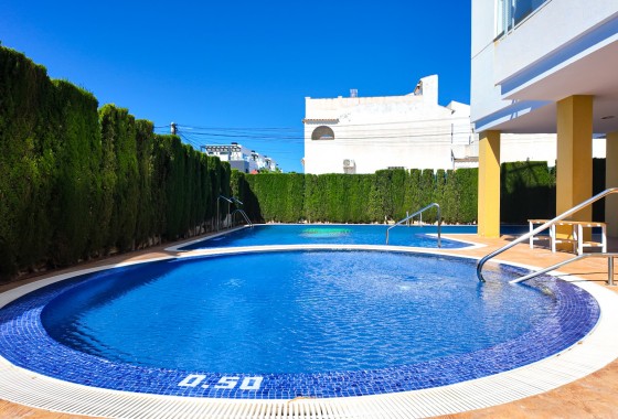 Resale - Apartment - Orihuela Costa - Villamartín