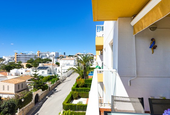 Resale - Apartment - Orihuela Costa - Villamartín