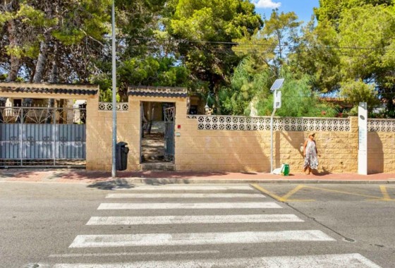 Revente - Villa - Torrevieja - Los Balcones - Los Altos del Edén
