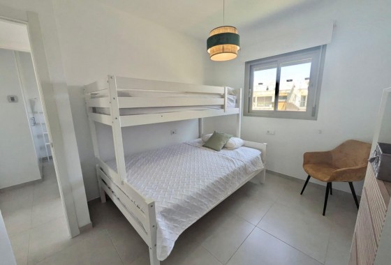 Resale - Apartment - Villamartin