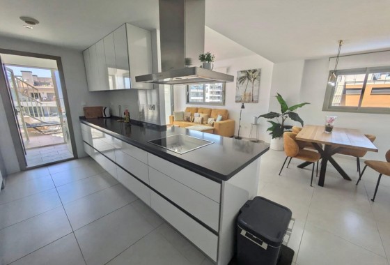 Resale - Apartment - Villamartin