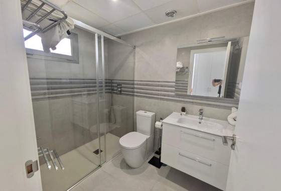Resale - Apartment - Villamartin