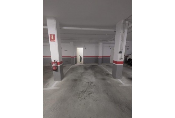 Resale - Apartment - Villamartin