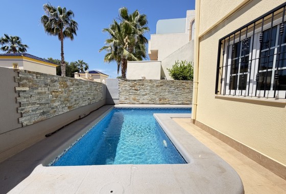 Revente - Villa - Las Ramblas Golf