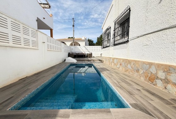 Resale - Detached Villa - San Miguel de Salinas - BLUE LAGOON