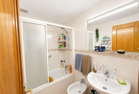 Revente - Appartement - Torrevieja - Nueva Torrevieja