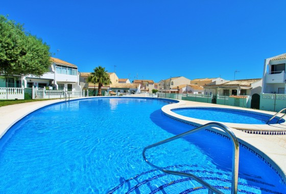 Resale - Bungalow - Orihuela Costa - La Florida